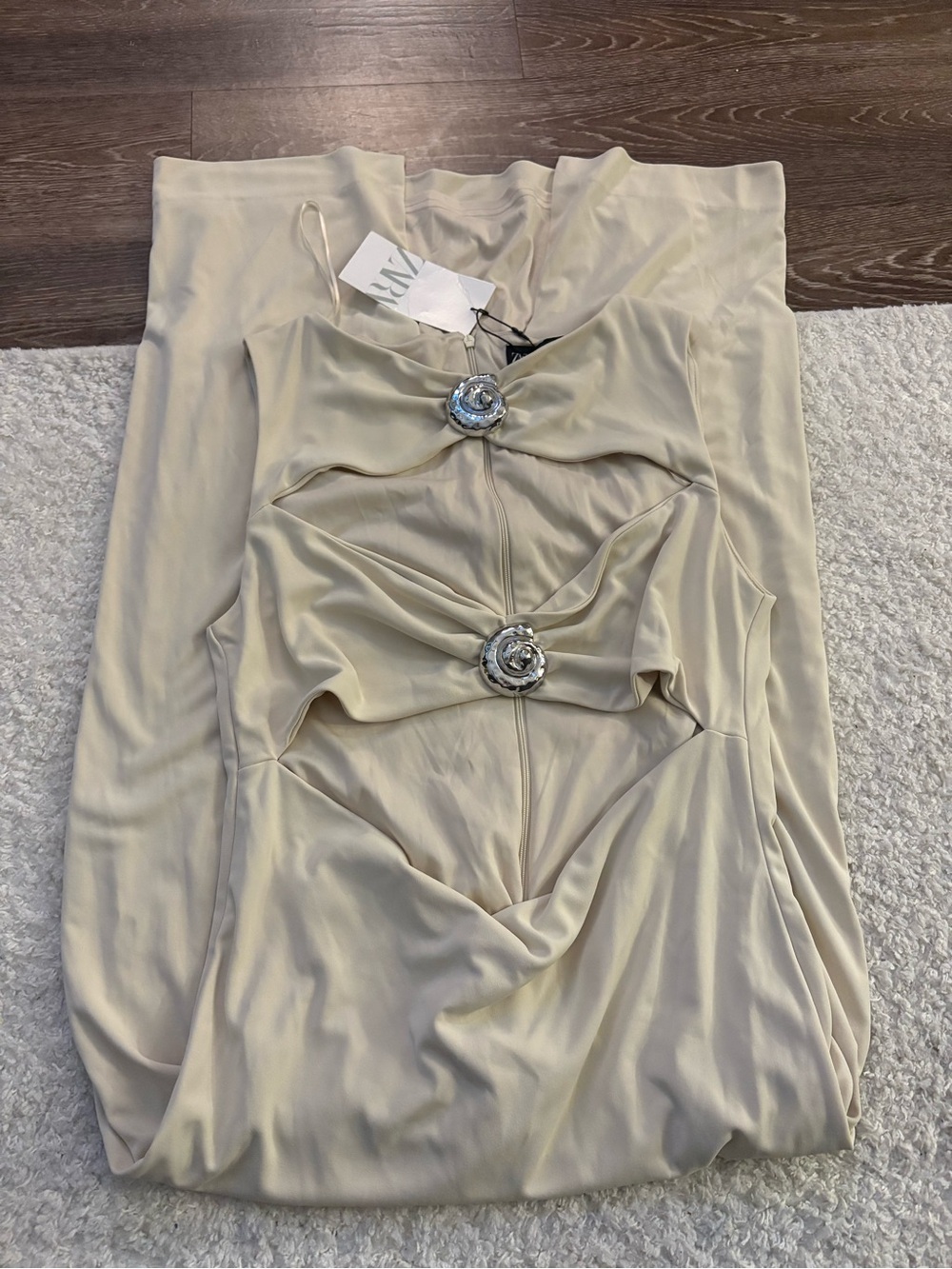 NWT Zara Conch Shell dress in beige. Size XL - Picture 7 of 9